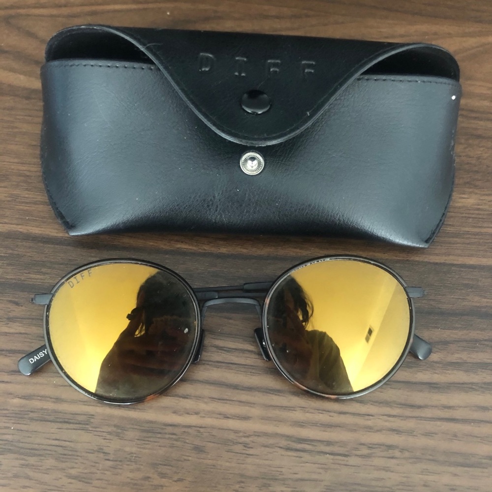 Diffy round sunglasses